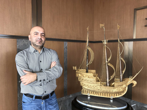 Milyarder Əhmədov Mənsimov haqqında: "ONA DƏSTƏK VERƏN ADAMLARA QARŞI GETDİ..."