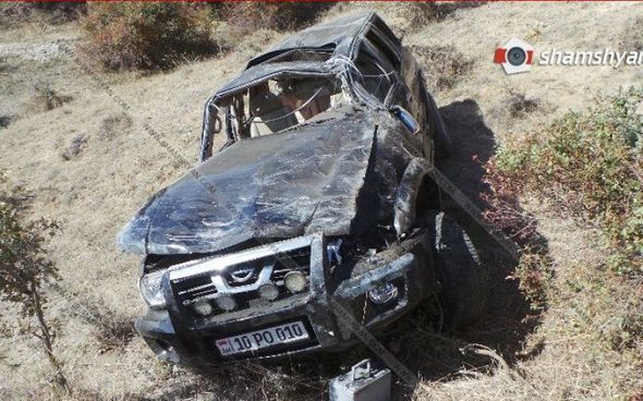Azərbaycan hərbçiləri erməni tabor komandirinin maşınını vurdu - FOTO