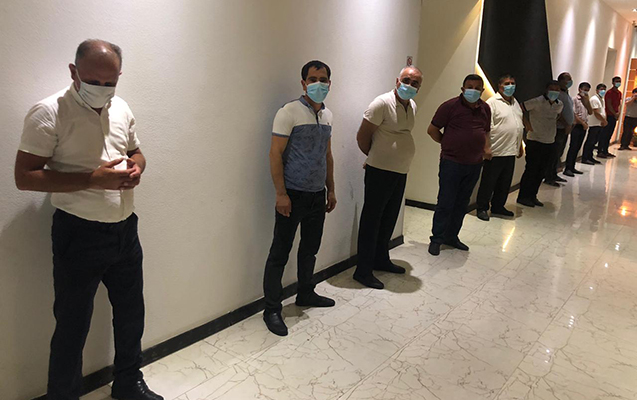 Bakıda oğluna kiçik toy məclisi edən şəxs saxlandı - FOTO