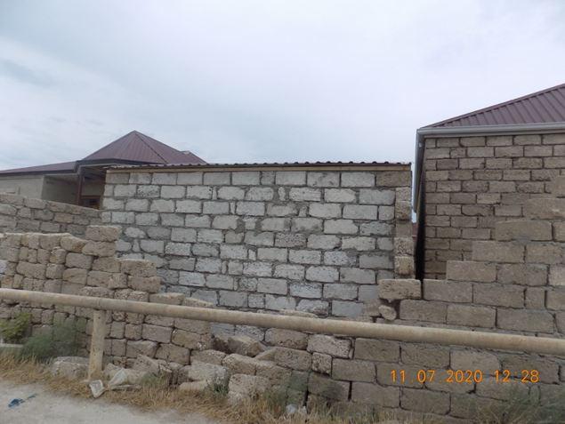 Minlərlə insan aldadılaraq neft mədəni ərazisində yaşamağa məhkum edilib