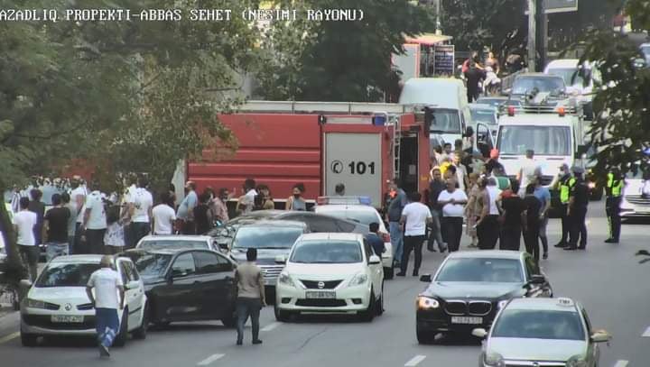Bakının bu küçə və prospektinə giriş bağlanıb – Sürücülərin nəzərinə