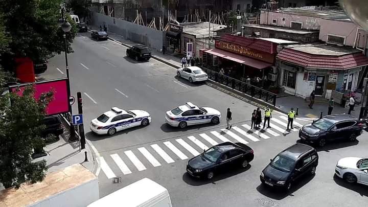 Bakının bu küçə və prospektinə giriş bağlanıb – Sürücülərin nəzərinə