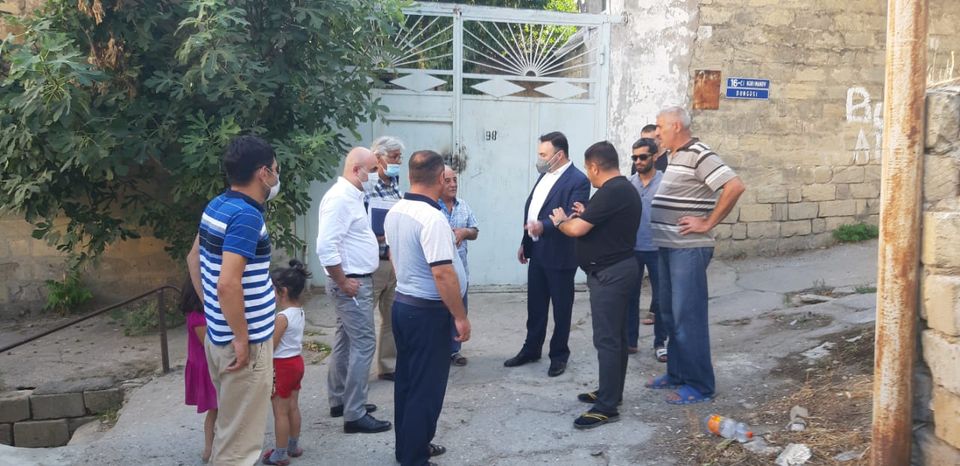 Millət vəkili Elnur Allahverdiyev seçicilərlə görüşdü