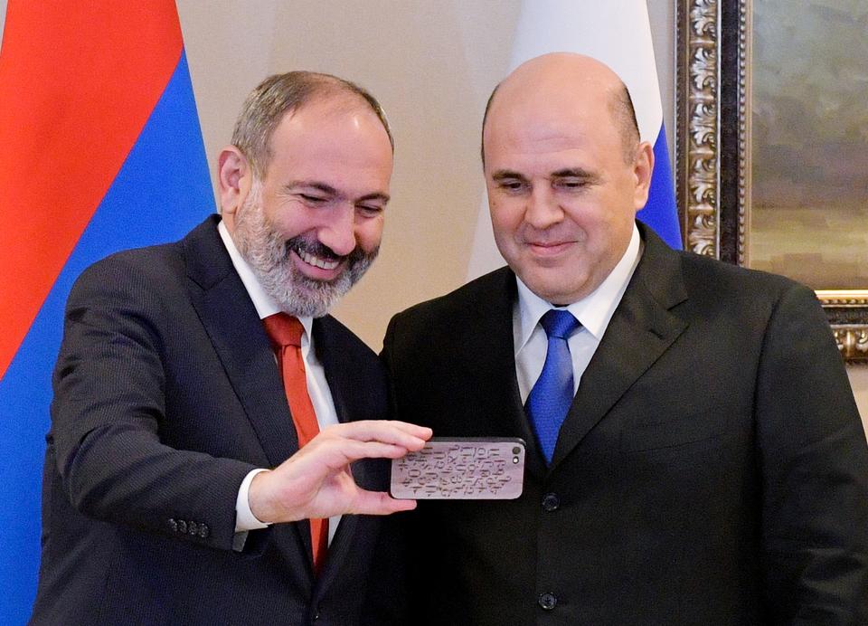 "Rusiya Ermənistanı Azərbaycana qarşı müharibəyə hazırlayır" - İsrail və Türkiyə saytları belə yazır