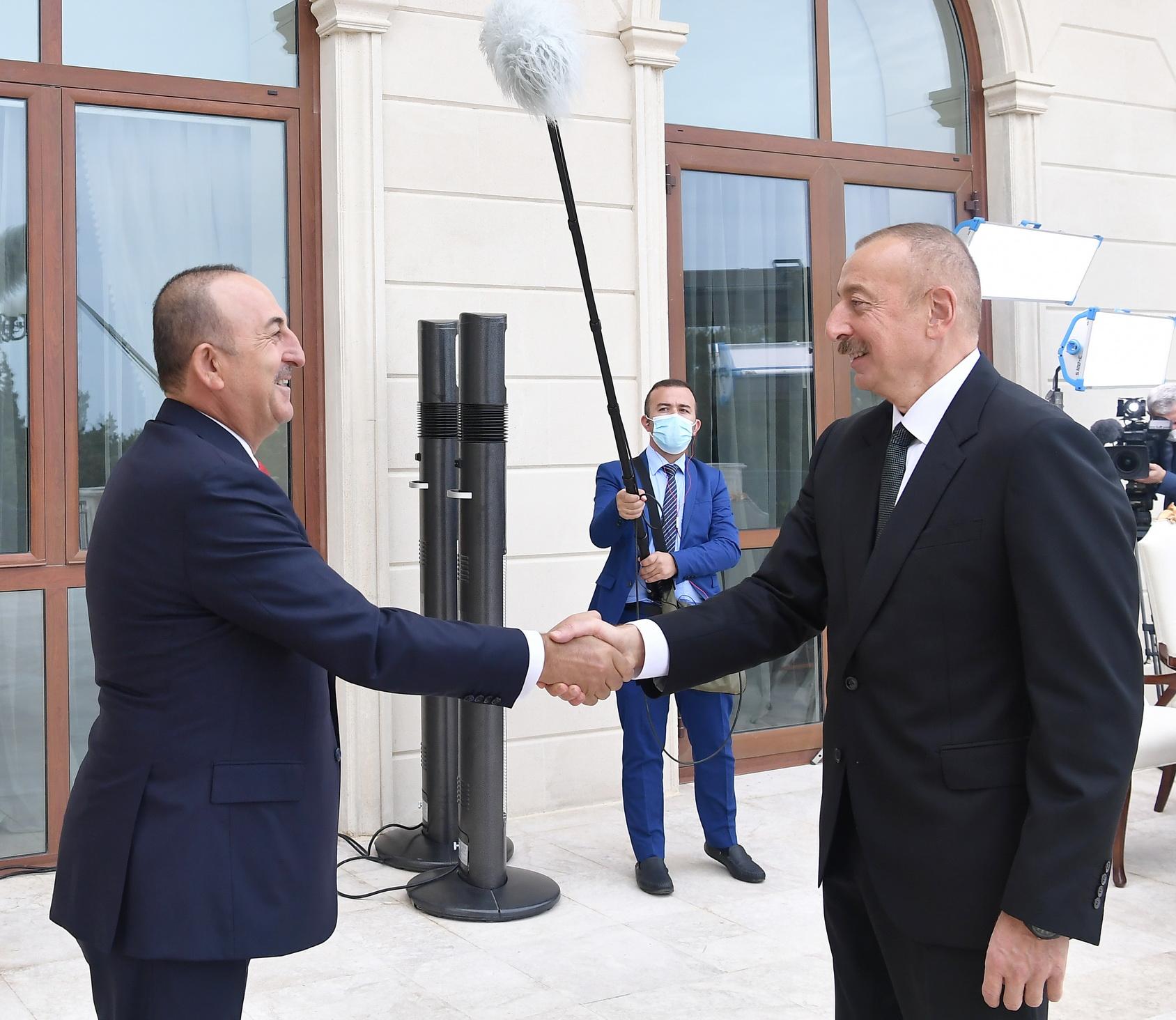 İlham Əliyev Mövlud Çavuşoğlunu qəbul etdi - FOTO