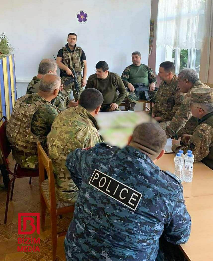 Araik Arutyunuyan uşaq bağçasında gizlənir