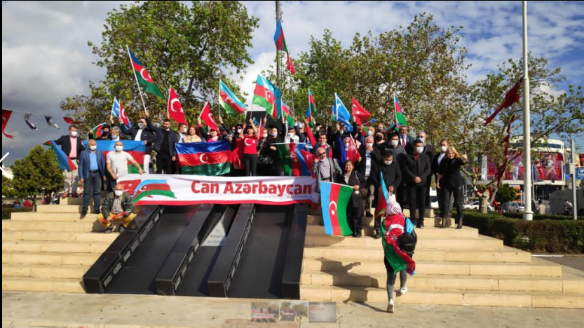 İstanbulda “Qarabağ Azərbaycandır” adlı aksiya keçirildi - FOTO