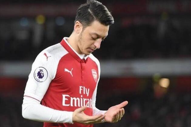 Mesut Özil Qarabağla bağlı paylaşımlarına görə sıxışdırılır - Kürşad Zorlu məşhur futbolçudan yazdı