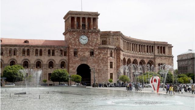 Generallar Paşinyanı devirəcək... – Erməni mətbuatı nəyin anonsunu verir?