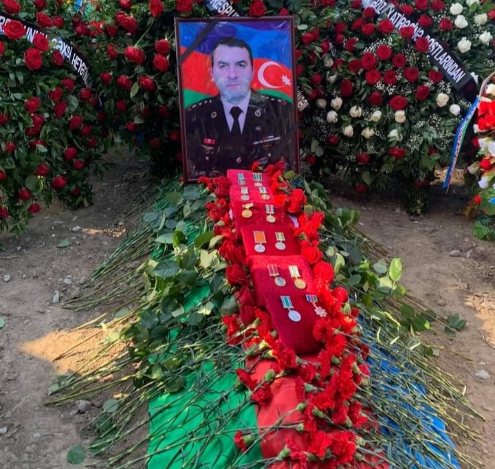 "Öz əsgərləri ilə çiyin-çiyinə vuruşurdu.." - Şəhid polkovnik Babək Səmidli Türkiyə mediasında