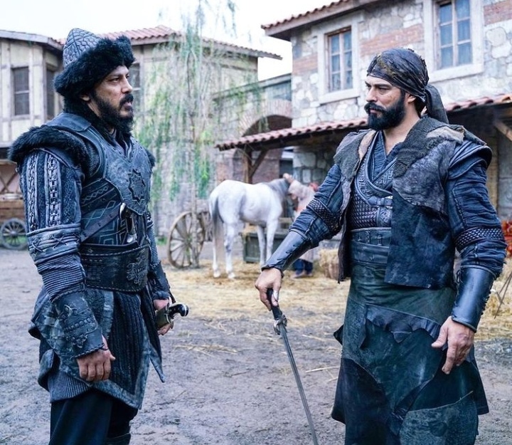 “Gəncəbəy”dən Burak Özçivitə mesaj: "Görüşərik..." - FOTO