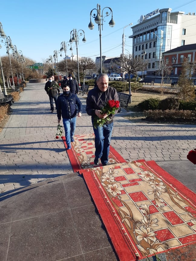 Həştərxanda Azərbaycanın ümummilli lideri Heydər Əliyevin xatirəsi yad edildi - FOTOLAR