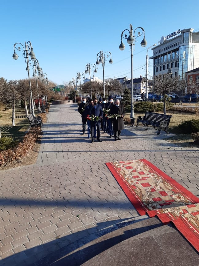 Həştərxanda Azərbaycanın ümummilli lideri Heydər Əliyevin xatirəsi yad edildi - FOTOLAR