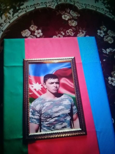 Şəhid Şirxan Xaməmmədovun anası: “13 aydır övladımı görmürdüm, görüşümə bayraqda gəldi” - FOTO