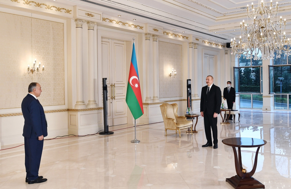 Prezident yeni səfirin etimadnaməsini qəbul etdi - FOTOLAR/YENİLƏNİB