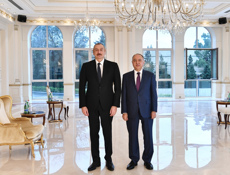 Prezident yeni səfirin etimadnaməsini qəbul etdi - FOTOLAR/YENİLƏNİB