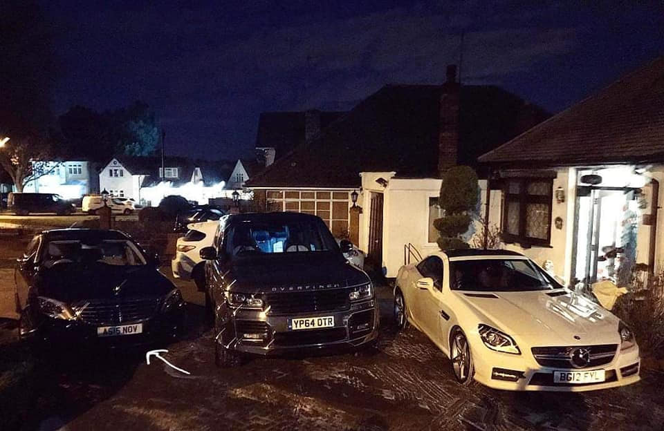 Azərbaycanlı məmur oğluna Londonda 1 milyona ev aldı - İDDİA + FOTOLAR