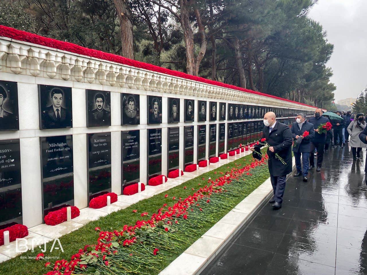 BNA rəhbərliyi Şəhidlər Xiyabanını ziyarət etdi - FOTOLAR