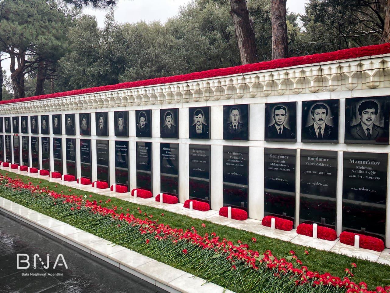 BNA rəhbərliyi Şəhidlər Xiyabanını ziyarət etdi - FOTOLAR