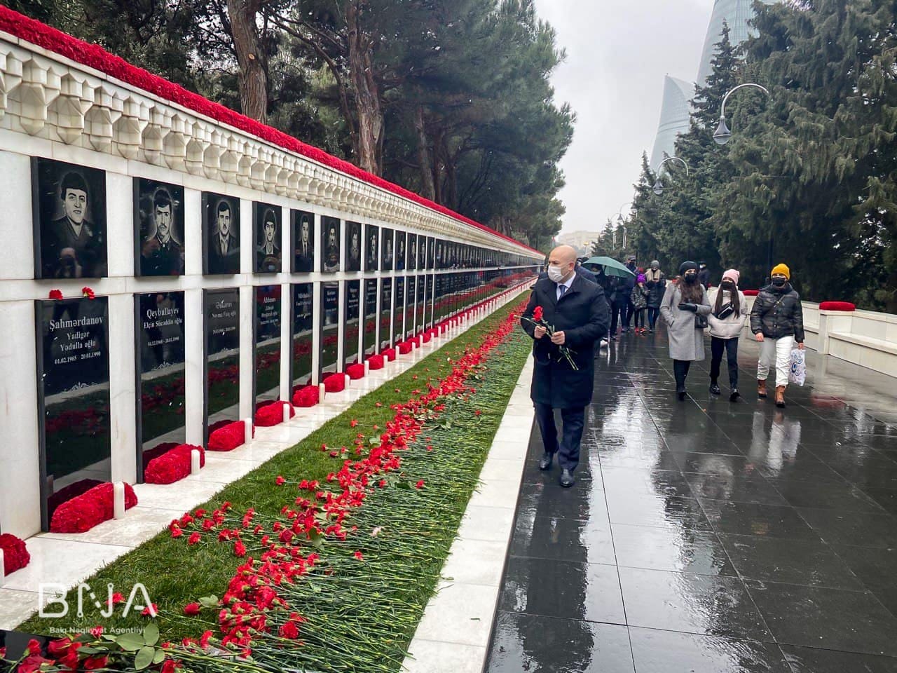 BNA rəhbərliyi Şəhidlər Xiyabanını ziyarət etdi - FOTOLAR