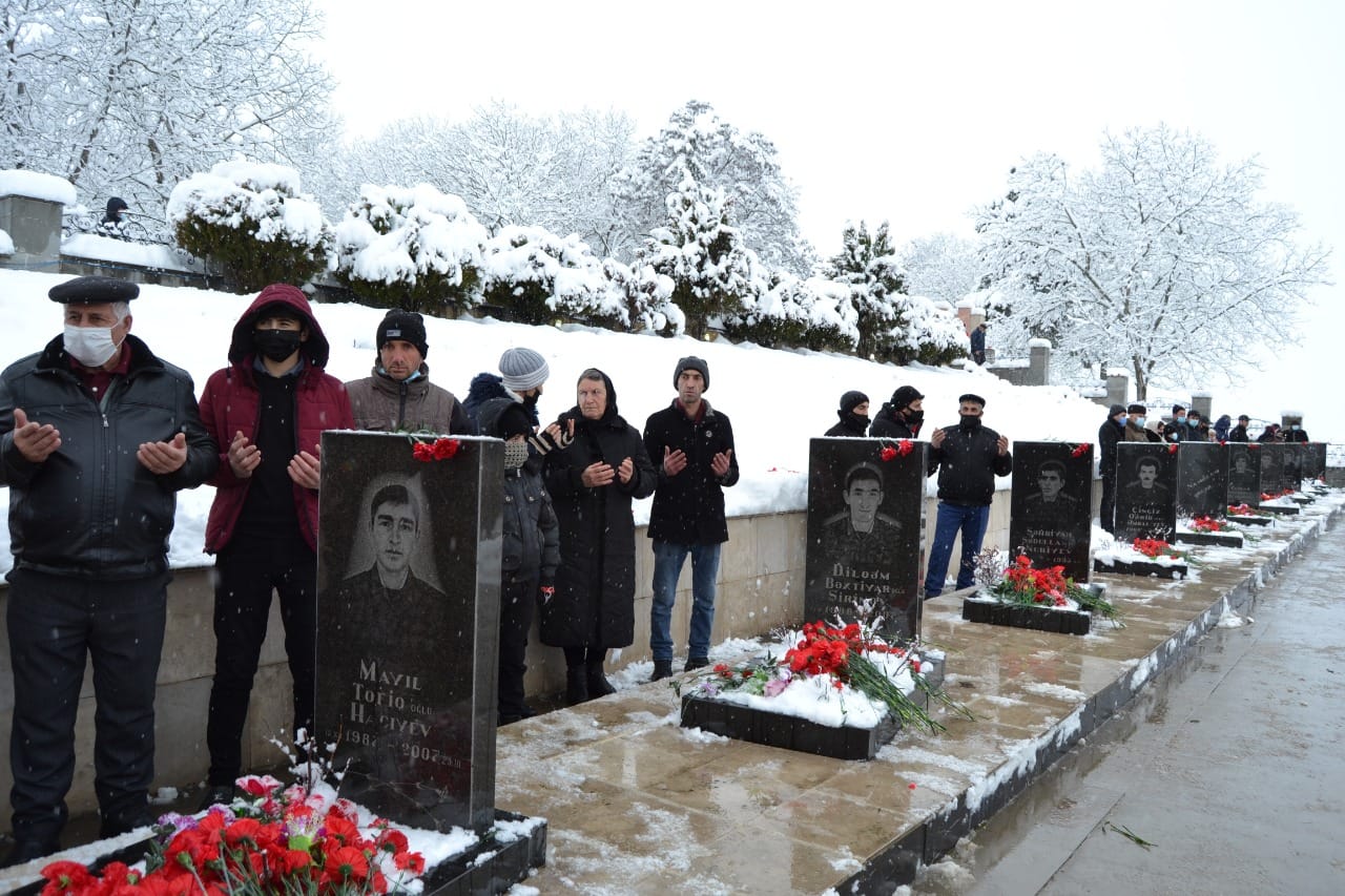 İsmayıllıda 20 Yanvar şəhidləri anıldı - FOTOLAR