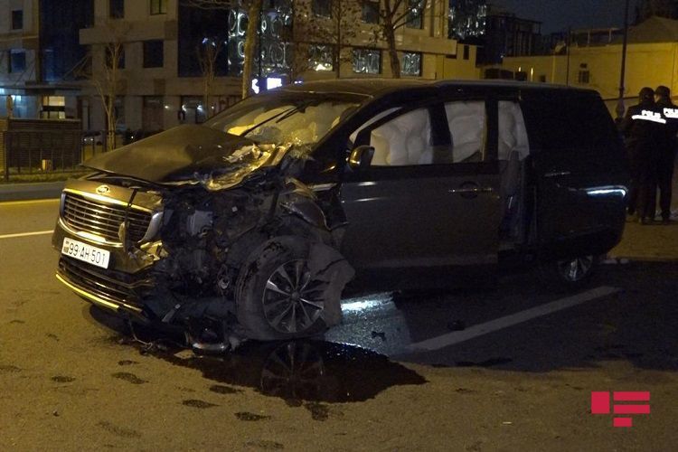 Bakıda polis maşını qəzaya uğradı - FOTO
