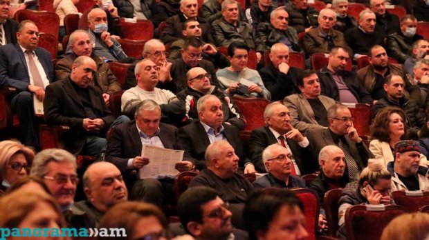 Erməni müxalifətinin rusiyalı polkovniklərlə "Yerevan baleti"" - Yeni ittifaq