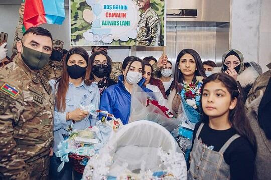 “Hadrut fatehi”nin oğlu dünyaya gəldi - FOTO