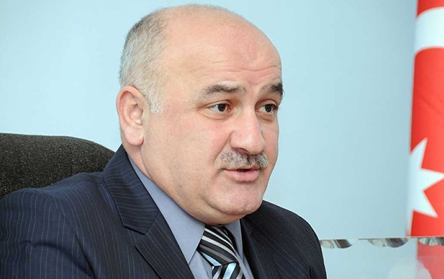 “Yeni simalar gətiriləcək, sədr də dəyişə bilər...” – YAP-ın qəfil qurultay qərarına REAKSİYALAR