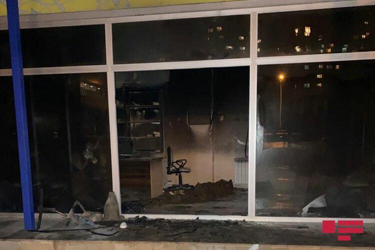Bakıda məşhur bankda yanğın - Hadisə yerindən Fotolar