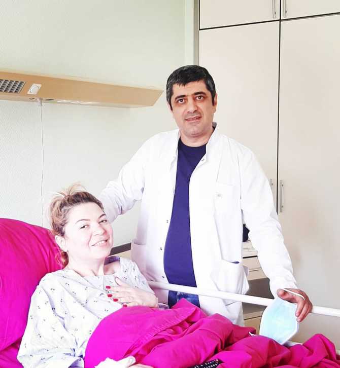 Zümrüd Qasımova əməliyyat olundu - FOTO