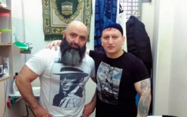 Əli Heydərovun qətlinin TƏFƏRRÜATI: silahlı cangüdən çölə çıxıb, az sonra killer atəş açıb