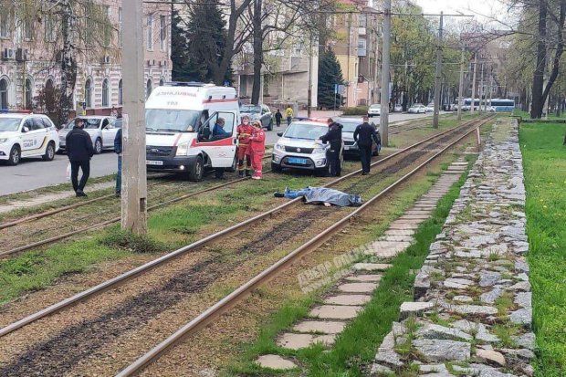 Ukraynada azərbaycanlı kişi uşağının gözü önündə güllələndi - FOTO