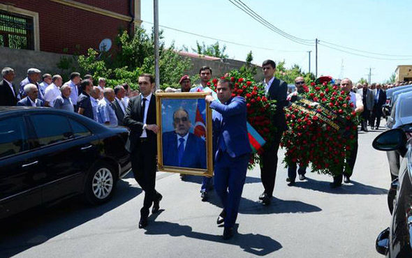 Xəstəlikdən vəfat edən nazirlər... - FOTO