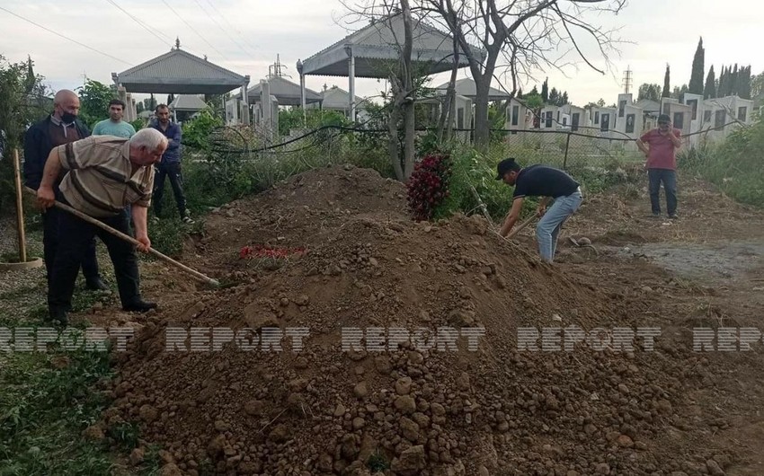 Müğənni Aslan Hüseynov Gəncədə dəfn olundu - FOTO
