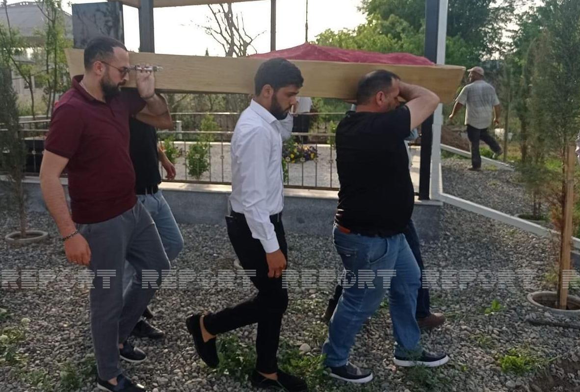 Müğənni Aslan Hüseynov Gəncədə dəfn olundu - FOTO