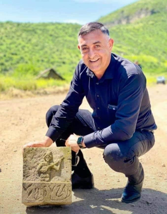 Laçın sakini 30 ildən sonra xarabalıqlar arasından əl işini tapdı - FOTO