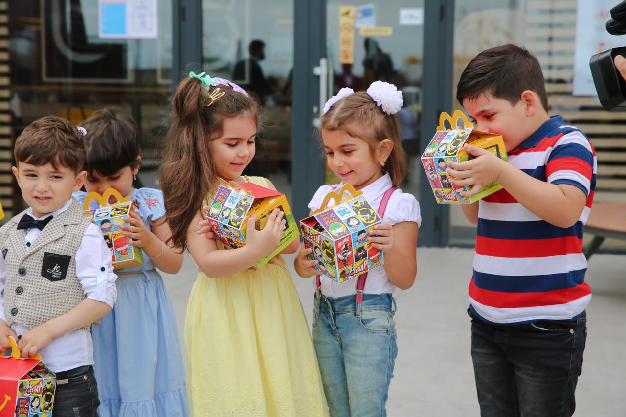 “McDonald’s Azərbaycan” şirkəti Uşaqların Beynəlxalq Müdafiəsi Günü münasibətilə xeyriyyə aksiyası keçirdi - FOTO