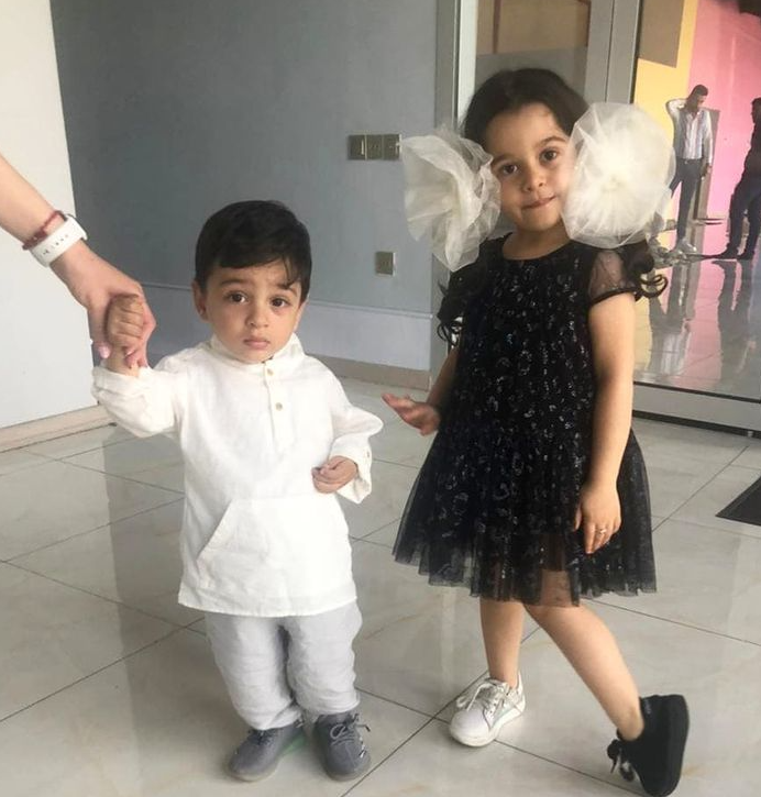 "Uşaqları sevmək, bəsləmək lazımdır, amma qədərində!" - Məşhurlarımız bu günü necə qeyd edir? - FOTOLAR