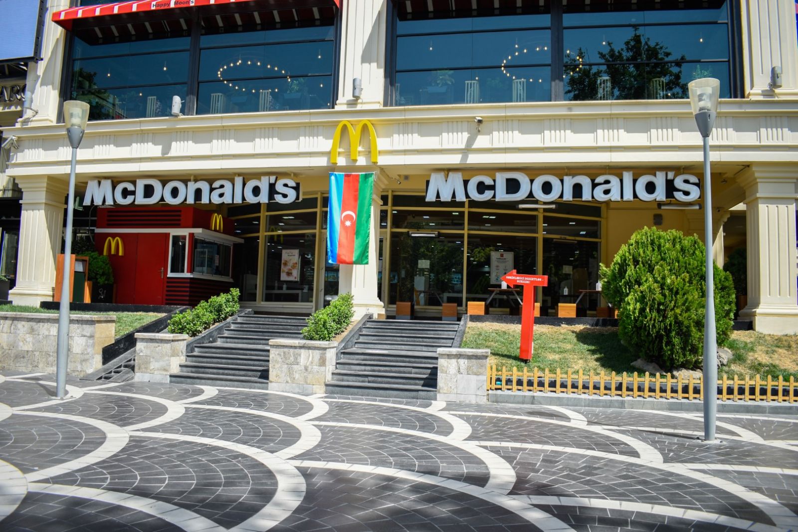 “McDonald’s Azərbaycan” şirkəti plastikdən istifadəni əhəmiyyətli dərəcədə azaldır – FOTO