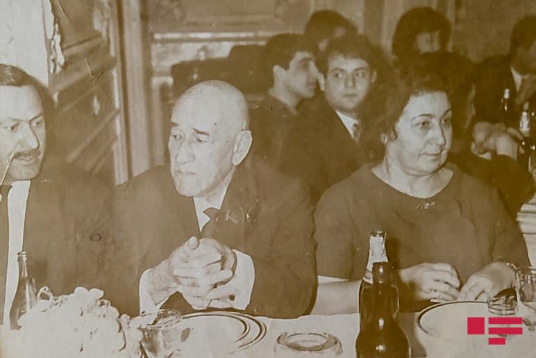 “Anam atamı Xalq artisti ilə yataq otağında tutdu” - Azərbaycanlı məşhurun oğlundan ŞOK AÇIQLAMA