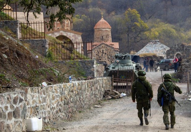 Erməni keşişləri Kəlbəcərdəki Xudavəng monastrını həmişəlik tərk etdi