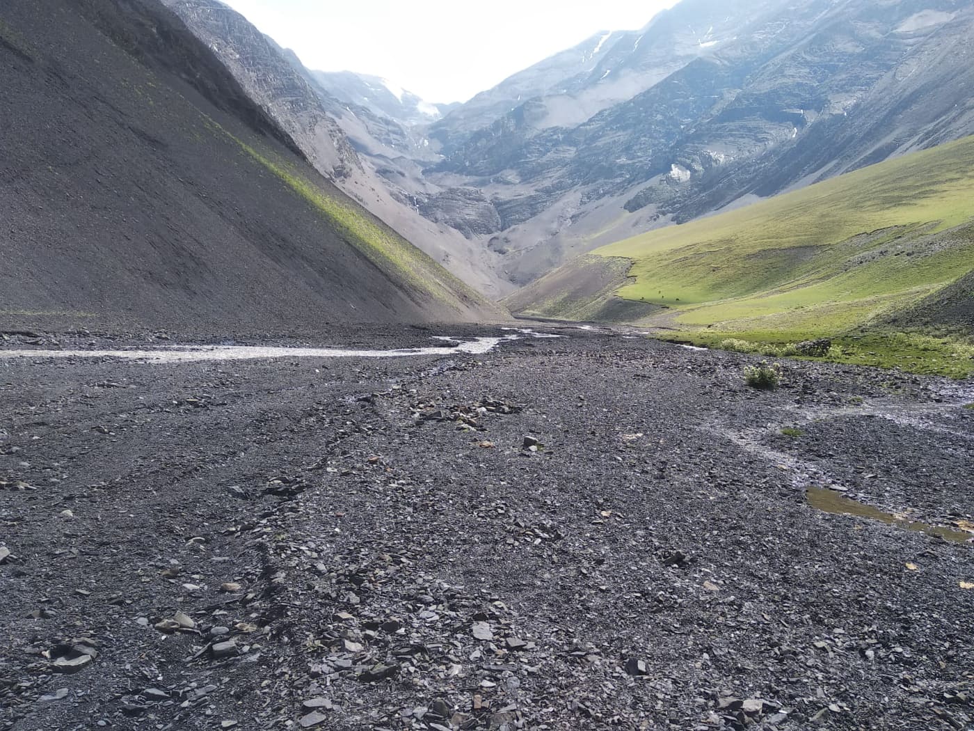 Oğurlandığı deyilən alpinistlərin adına quraşdırılmış lövhə tapıldı - FOTO
