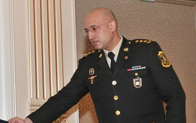 Həbs edilən polkovnikin FOTOLARI