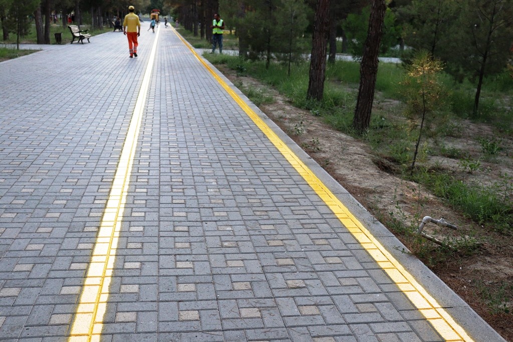 Ölkədə 7 km uzunluğunda ilk veloyol istifadəyə verilib - FOTO