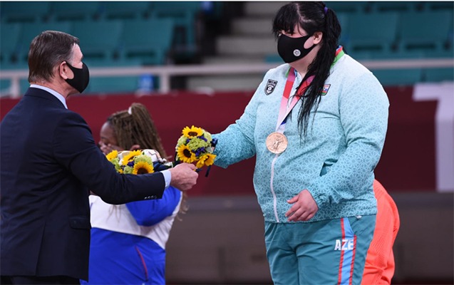 Olimpiadada ilk medalımızı qazanan İrina kimdir?