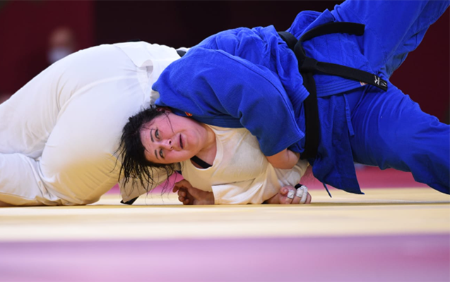 Olimpiadada ilk medalımızı qazanan İrina kimdir?