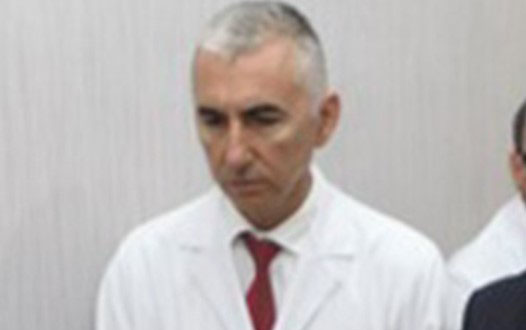 Əzizovların adından dələduzluq edən şəxsin məhkəməsi başlayır