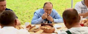 Putinin aşpazı bəzi sirrləri açdı: "Əvvəlcə həkim və hərbçilər..."