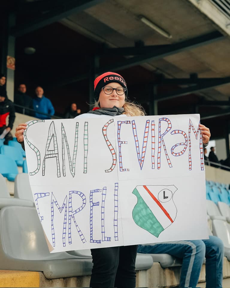 Mahirdən “səni sevirəm” yazan azarkeşə jest - FOTO